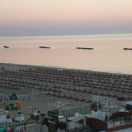 Hotel Palmarosa Roseto Degli Abruzzi Exterior foto